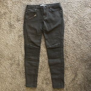 Olive Moto Jean